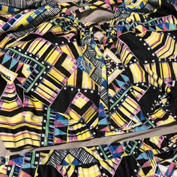 14 [Monif C.] Off Shoulder Lemonade Swim Top Only - Picture 2 of 8